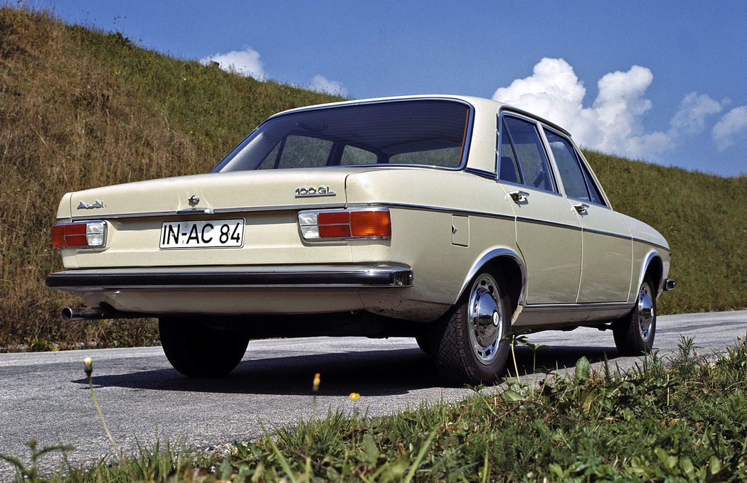 Audi 100 (C1) (1968)