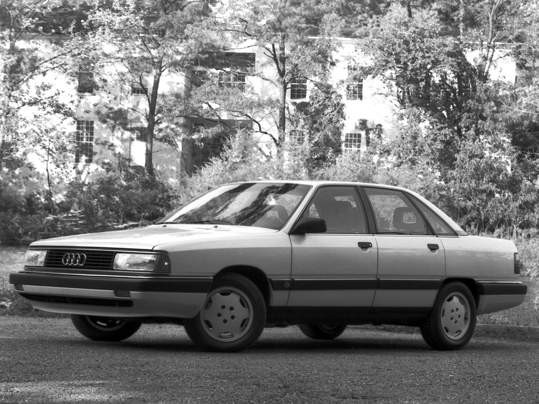 Audi 200