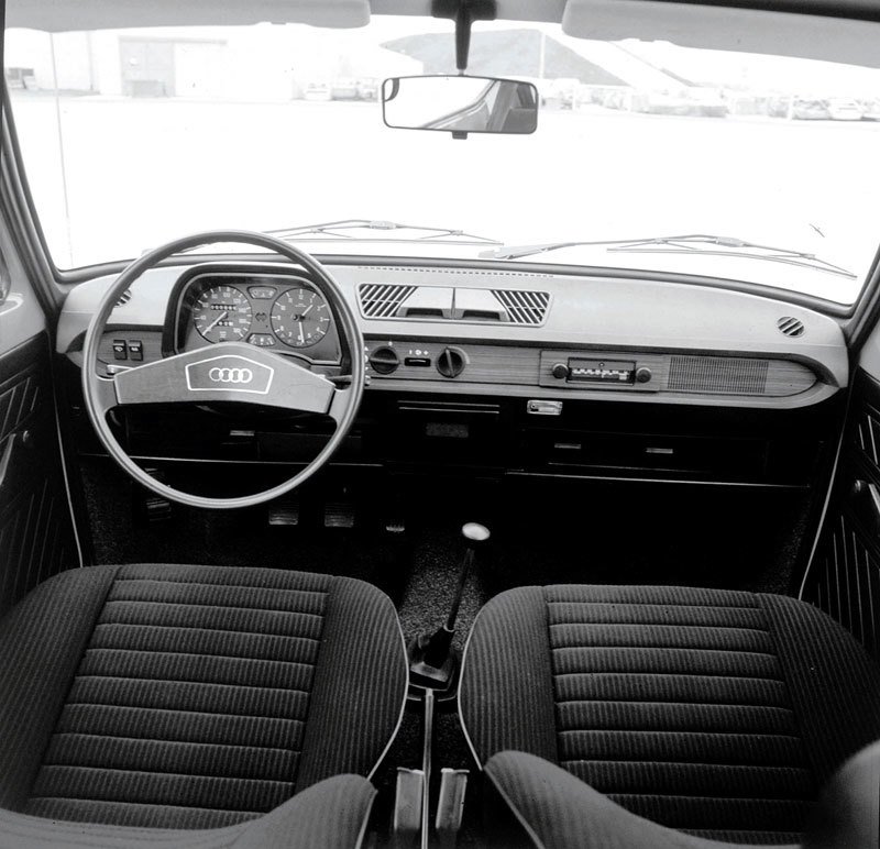 Audi 50 (1974)