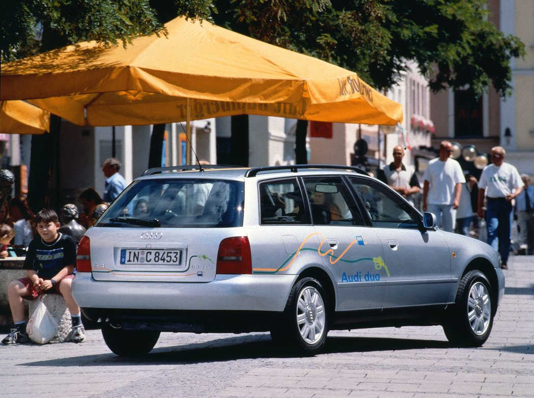 Audi A4 Avant Duo (1996)