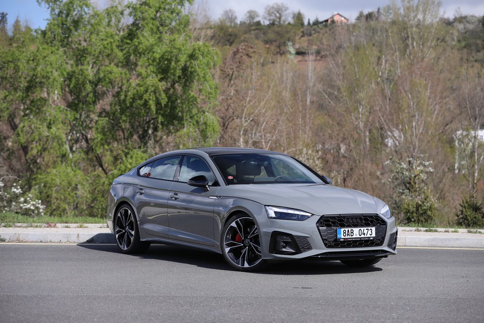 Audi A5 Sportback 40 TDI S tronic: Nepřehlédnutelný kliďas