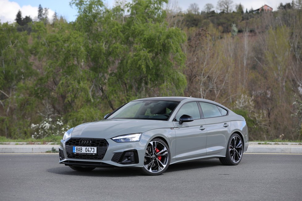 Audi A5 Sportback 40 TDI S tronic: Nepřehlédnutelný kliďas