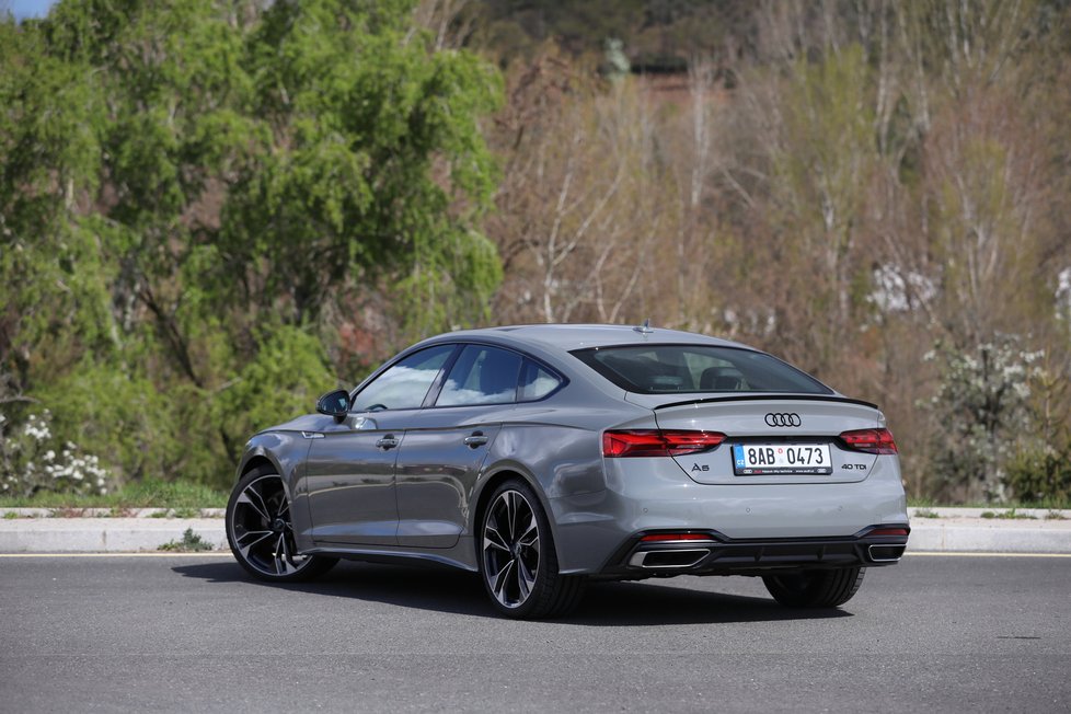 Audi A5 Sportback 40 TDI S tronic: Nepřehlédnutelný kliďas