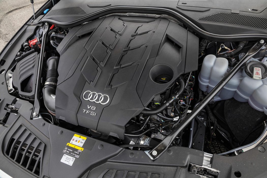 Audi A8 L 60 TFSI quattro