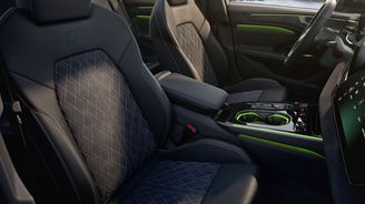 Audi A6 e-hybrid quattro Audi A6 e-hybrid quattro