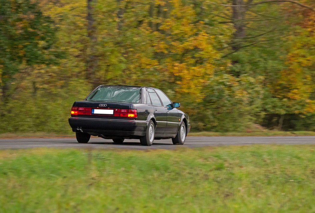 Audi V8