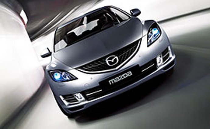 Nová Mazda6: první oficiální fotografie