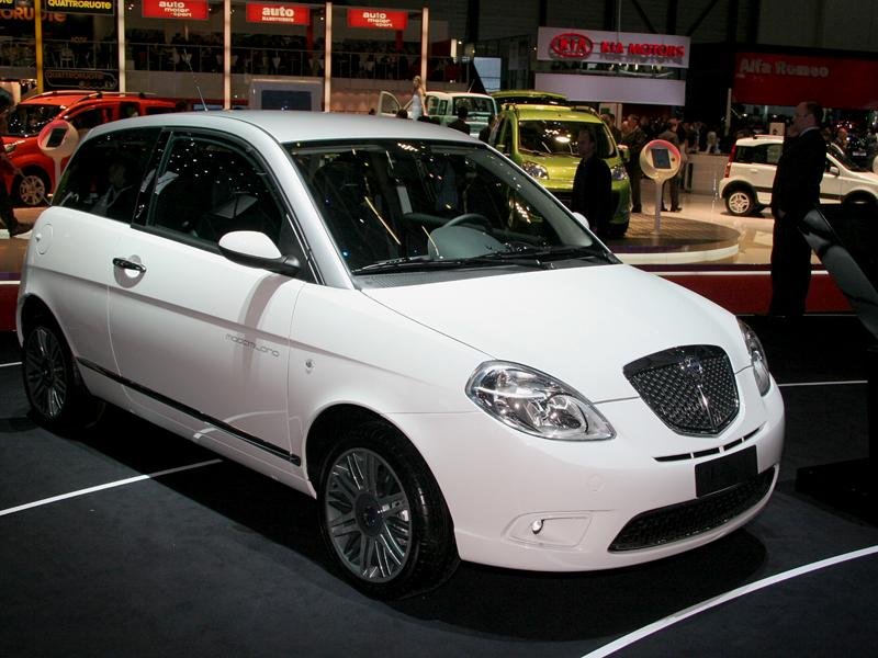 Lancia Ypsilon