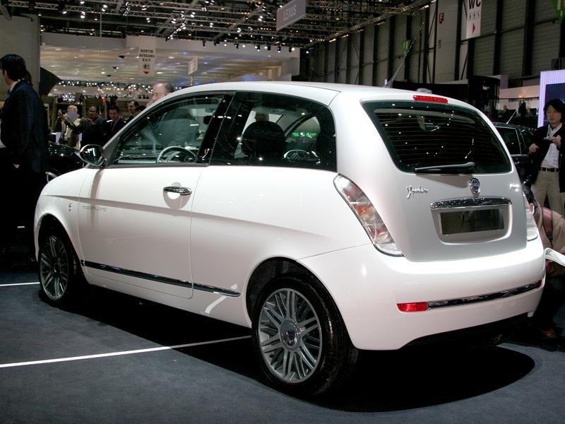 Lancia Ypsilon