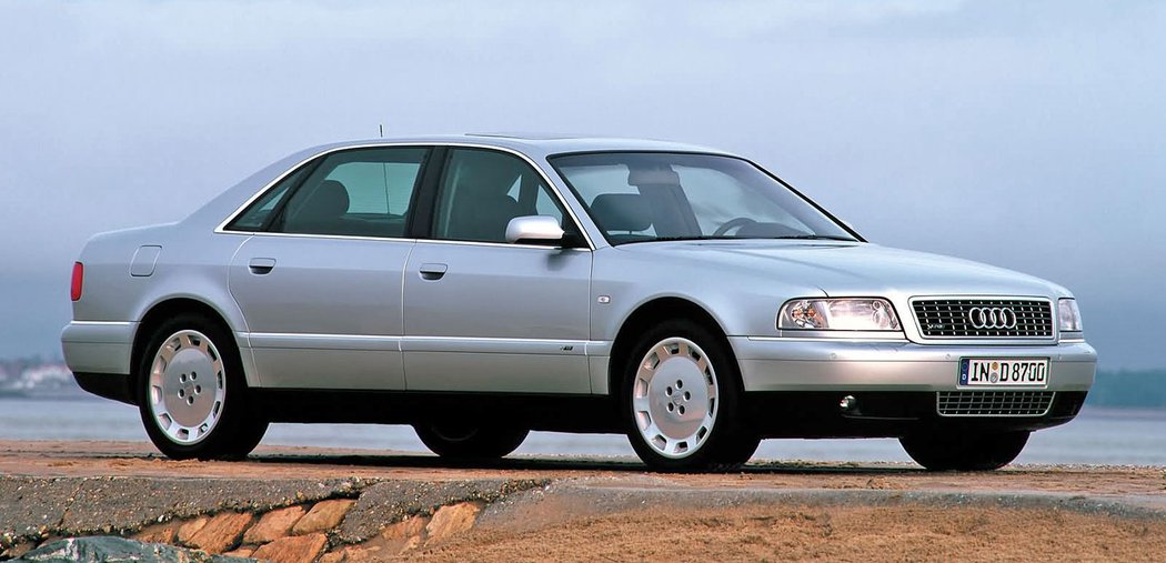 Audi A8 L 6.0 (2001-2002)