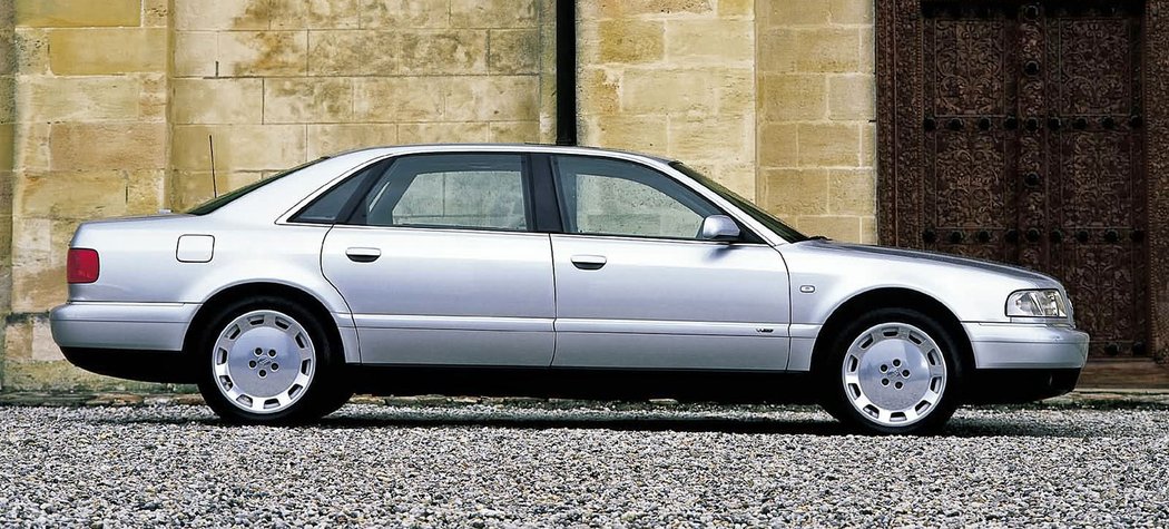 Audi A8 L 6.0 (2001-2002)