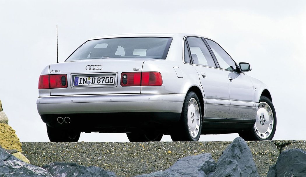 Audi A8 L 6.0 (2001-2002)