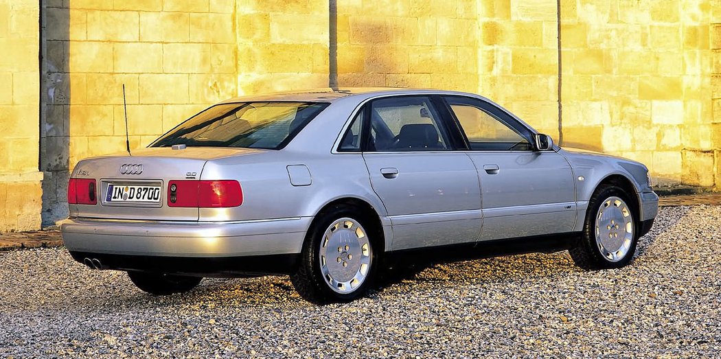 Audi A8 L 6.0 (2001-2002)