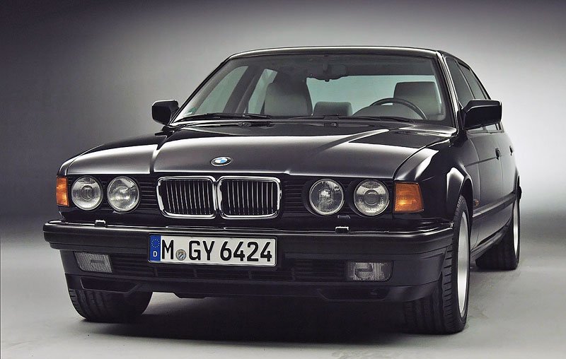 BMW 750iL E32 (1987-1994)