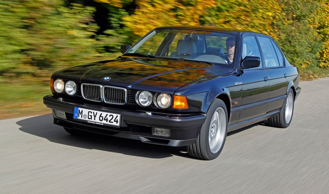 BMW 750iL E32 (1987-1994)