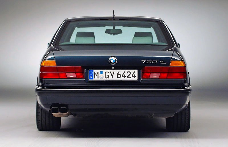 BMW 750iL E32 (1987-1994)