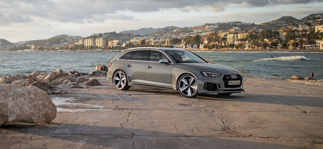 Audi RS 4 Avant