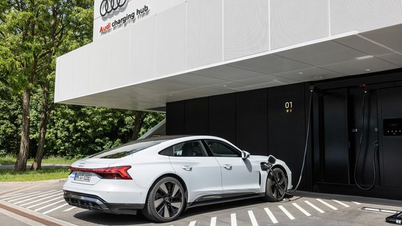 Audi plánuje výstavbu luxusních nabíjecích zastávek napříč Evropou