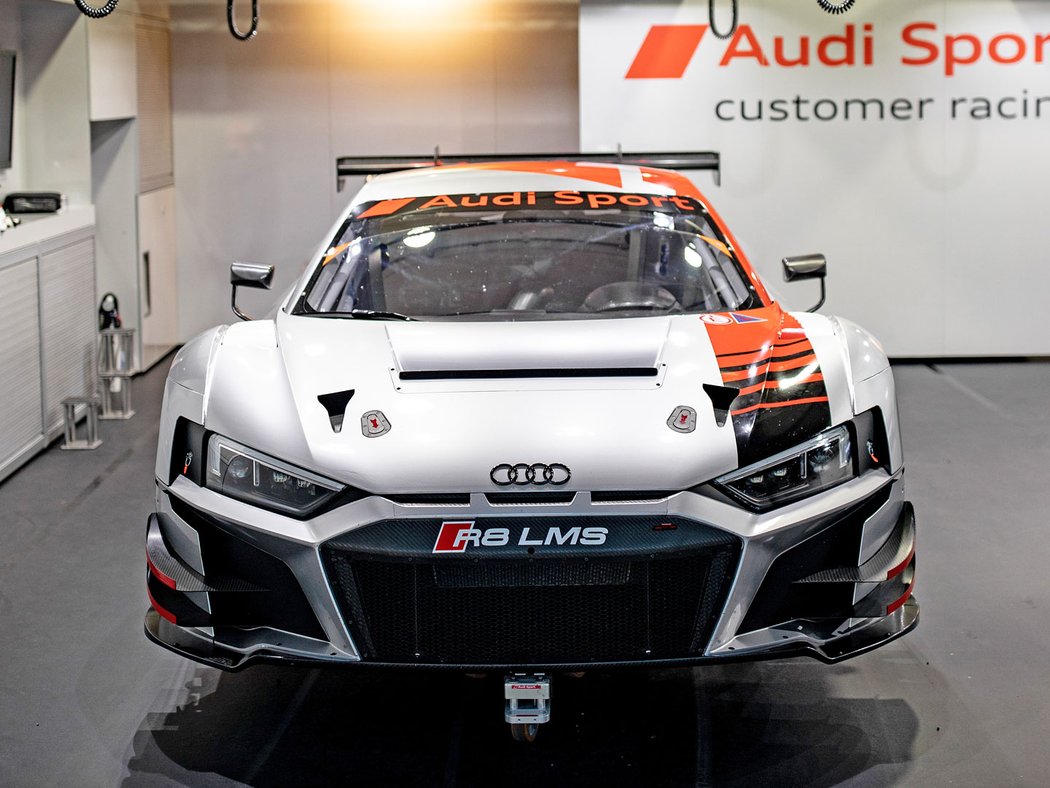 Audi R8 LMS