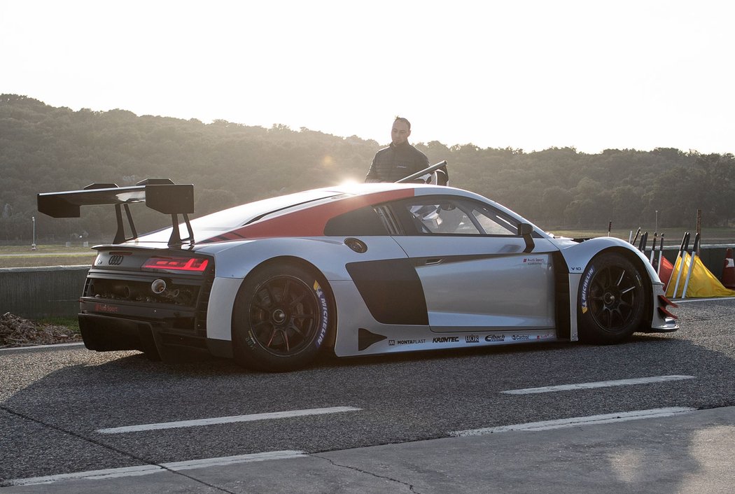 Audi R8 LMS