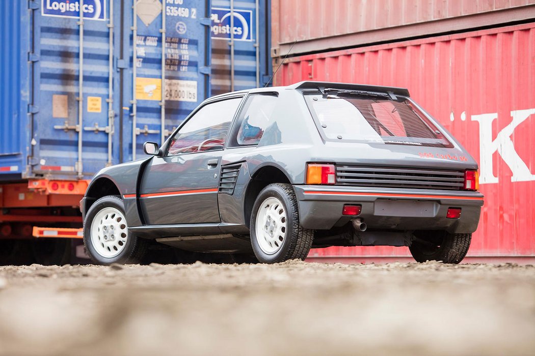 Peugeot 205