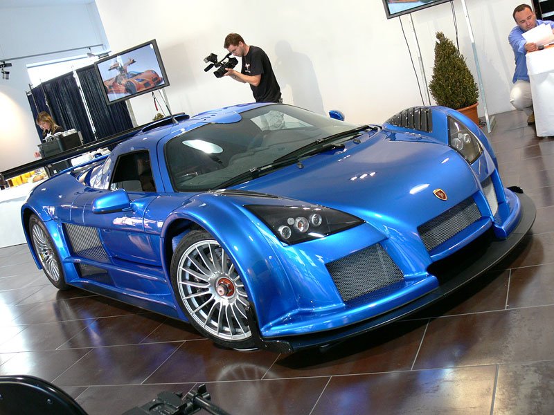 Gumpert Apollo