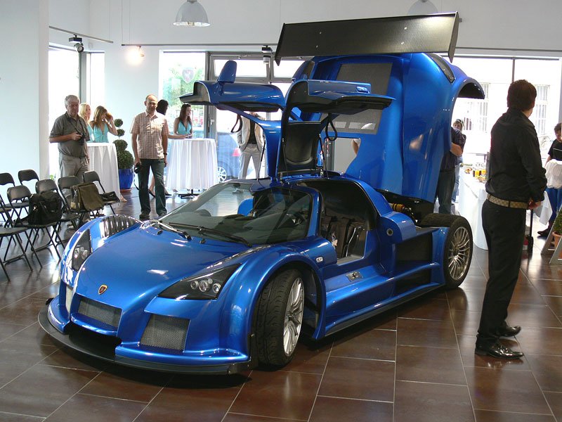 Gumpert Apollo