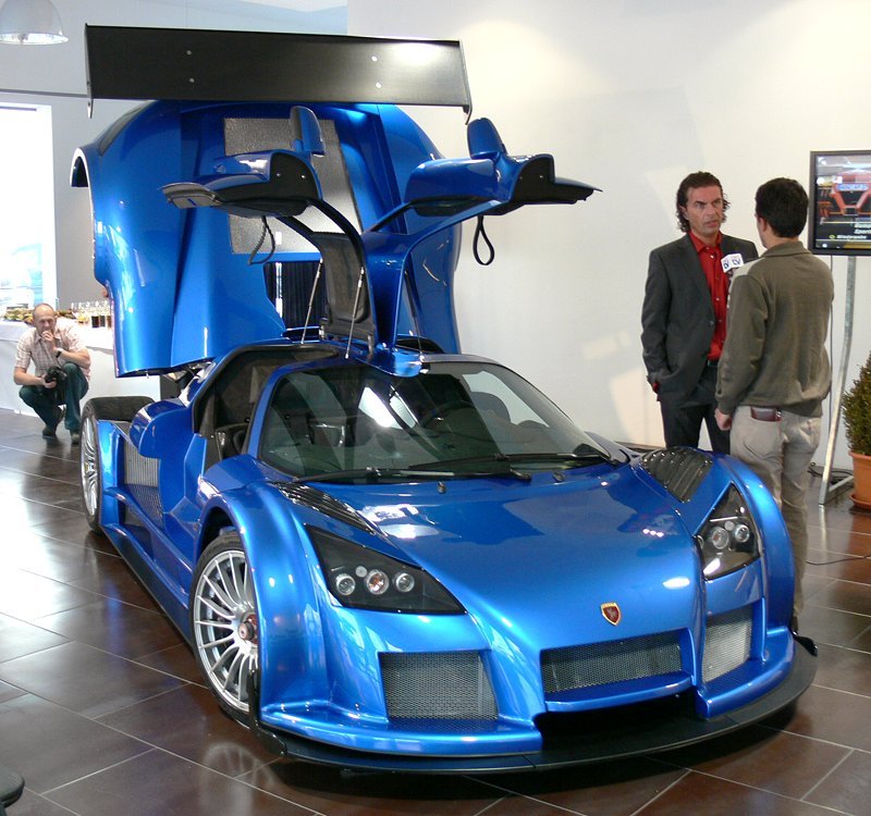 Gumpert Apollo