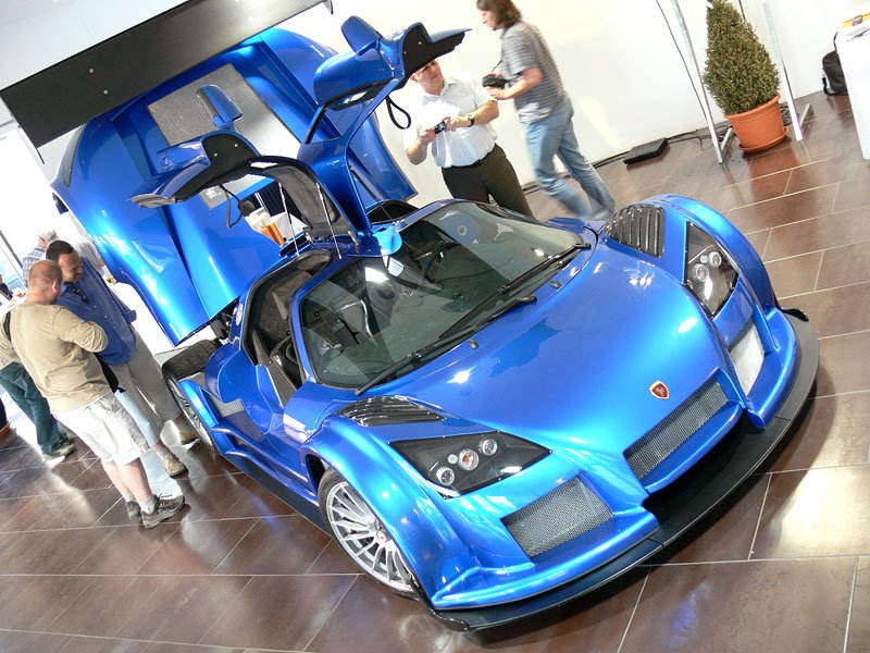 Gumpert Apollo