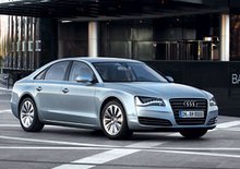 Audi A8 Hybrid: 2,0 TFSI v roli úsporné motorizace