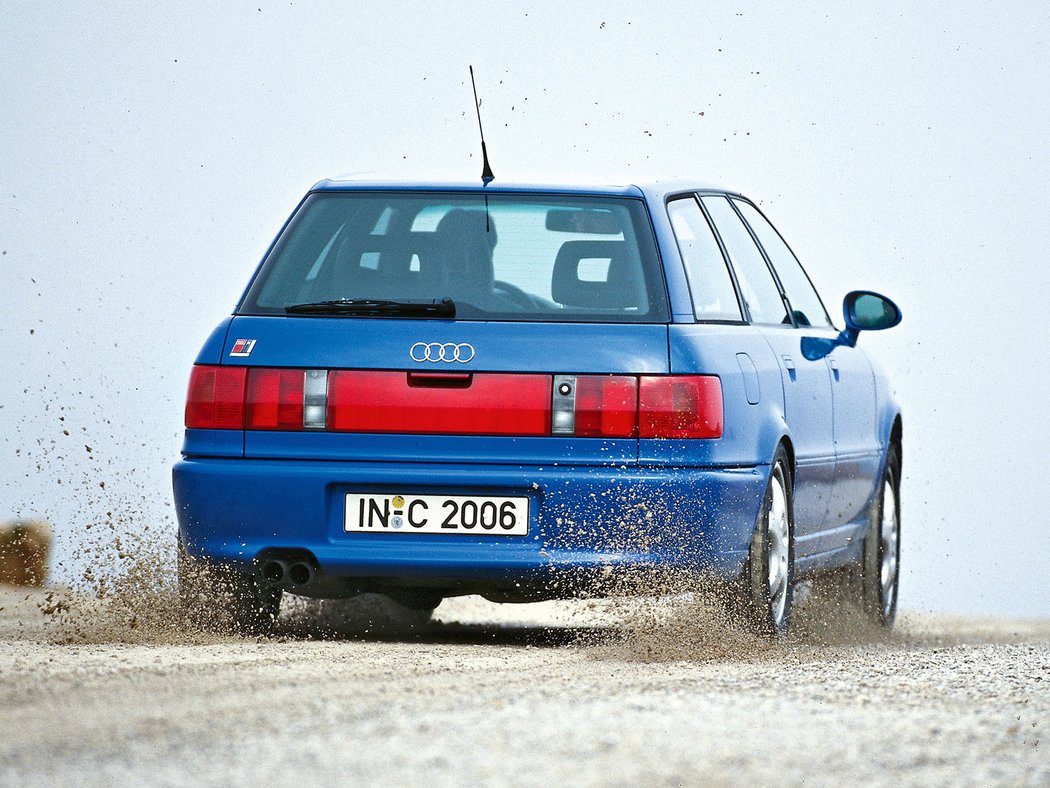 Audi RS2