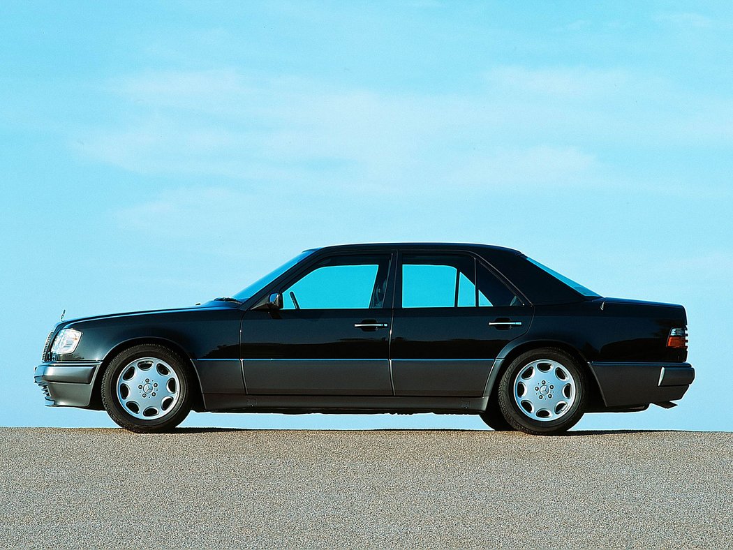 Mercedes-Benz 500 E/E