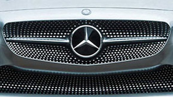 Mercedes se do tří let dostane zpátky před Audi, tvrdí nezávislá studie