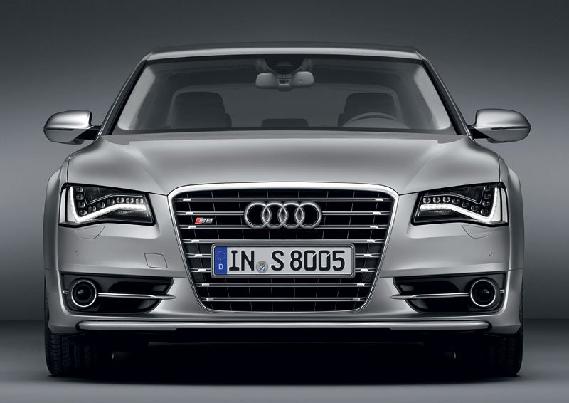 Audi S8