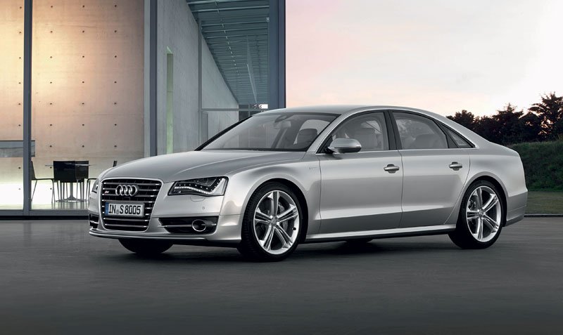 Audi S8