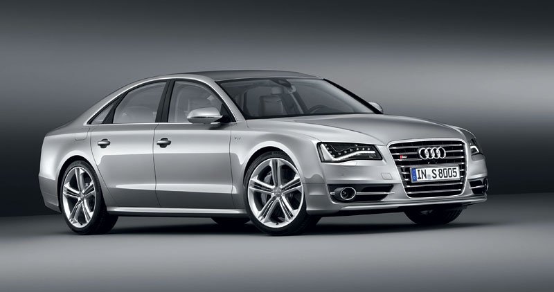 Audi S8