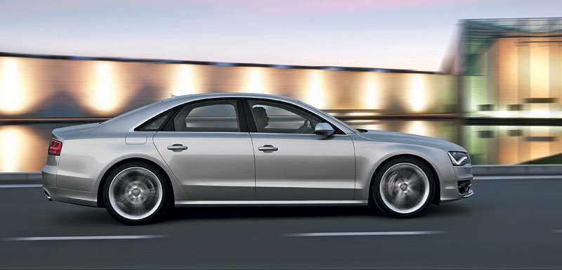 Audi S8