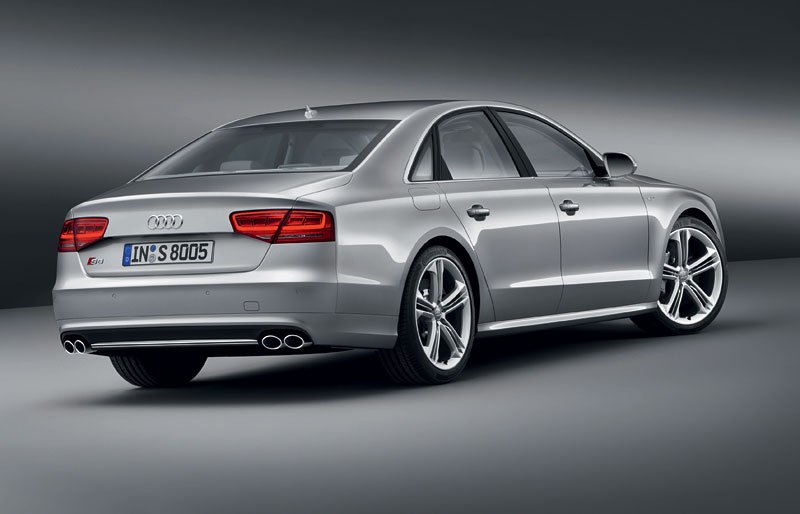 Audi S8