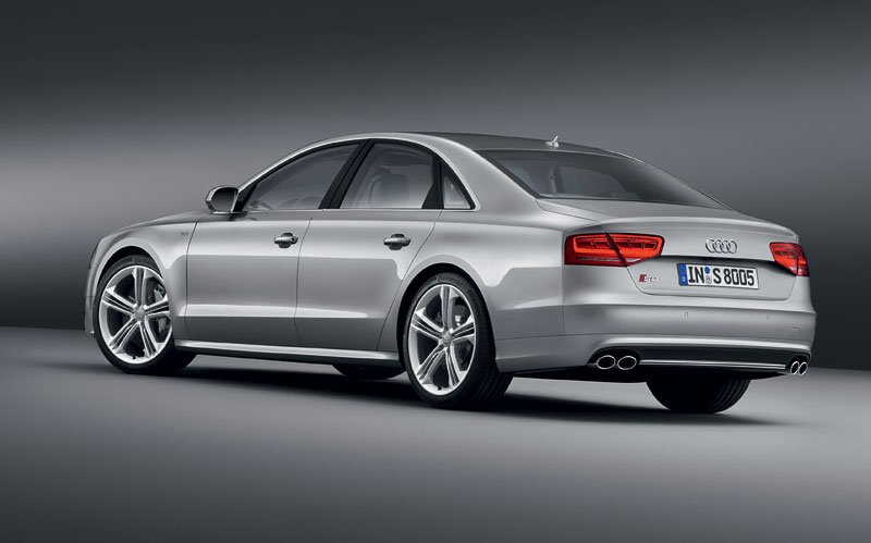 Audi S8