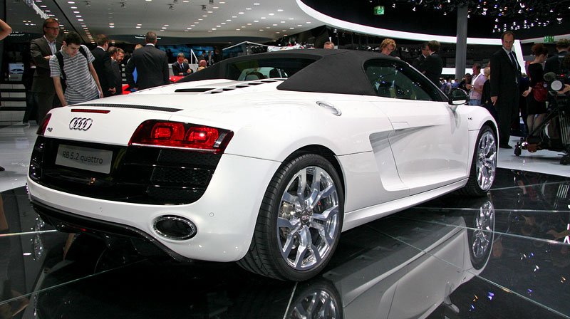 Audi R8