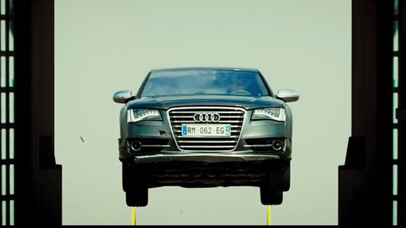 Video: Nový Kurýr bude opět řídit Audi, tentokrát S8