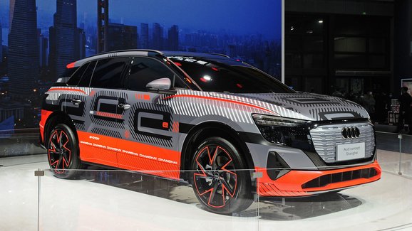 Audi v Šanghaji představuje koncept nové Q6. Velké SUV uvidíme ještě letos