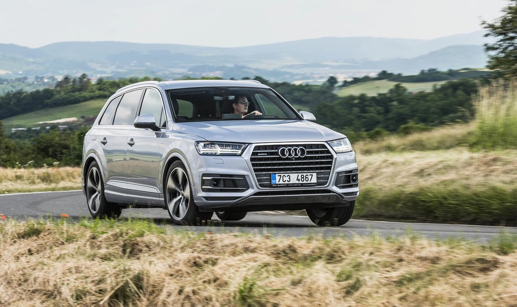 Audi Q7 3.0 TDI S-line