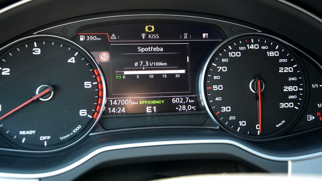 Obrovskou výhodou Audi Q7 druhé generace je spotřeba paliva. Celý test jsme dokončili s průměrem 7,3 l/100 km.
