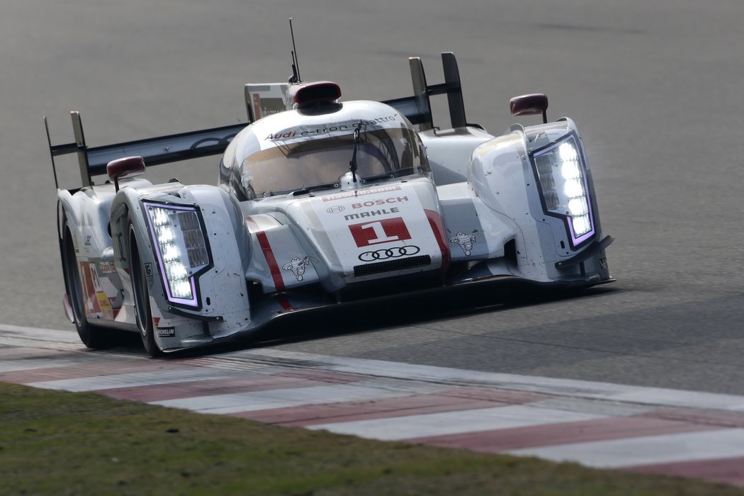 2012 Audi R18 e-tron quattro