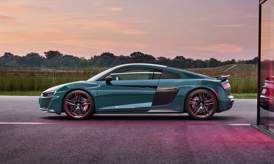 Audi R8 green hell