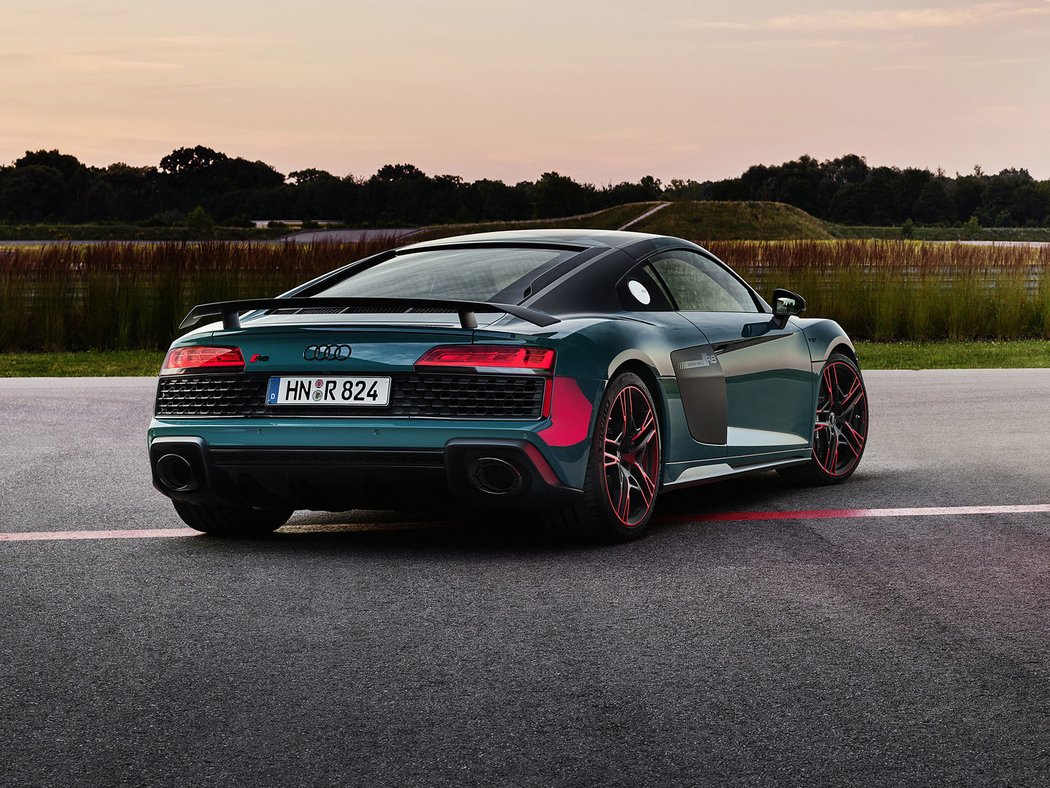 Audi R8 green hell