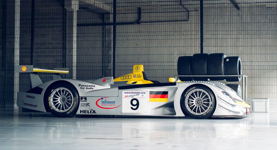 Audi R8 LMP900