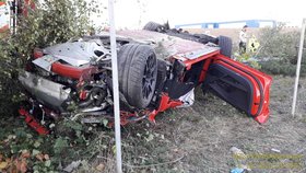 Vážná nehoda vozu Audi R8 na D5 u Nýřan na Plzeňsku