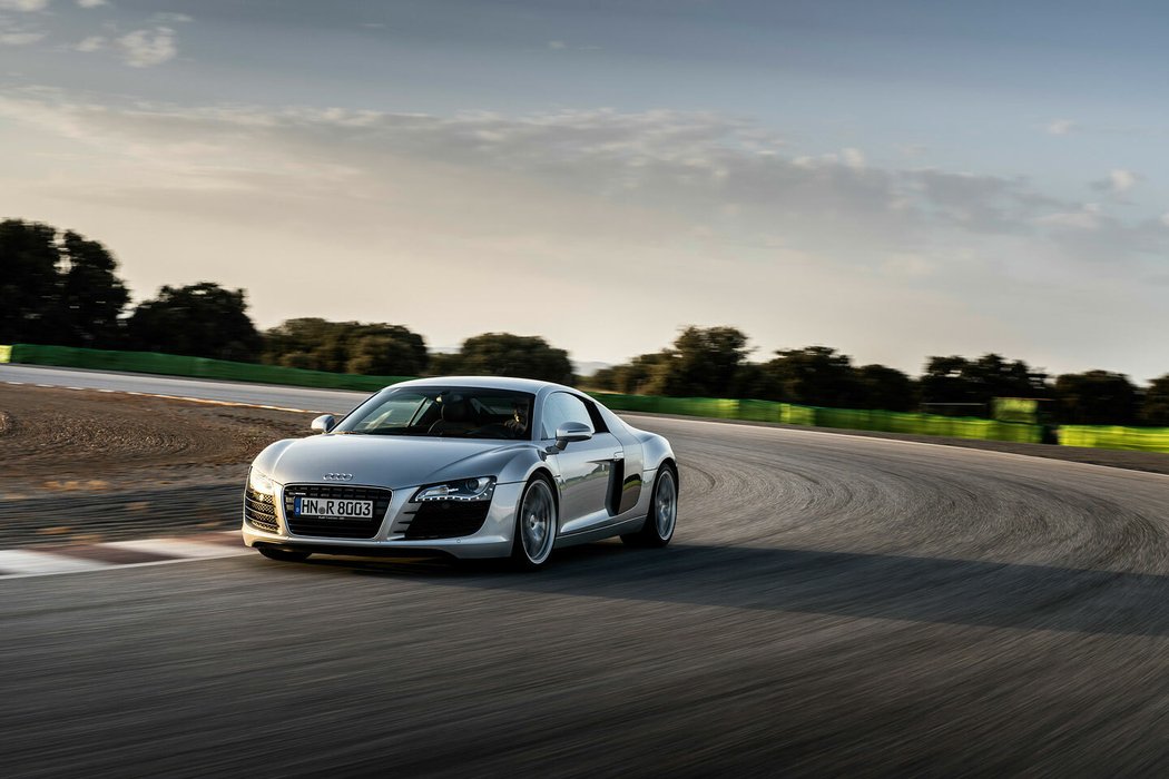 Audi R8 Coupé V10 GT RWD